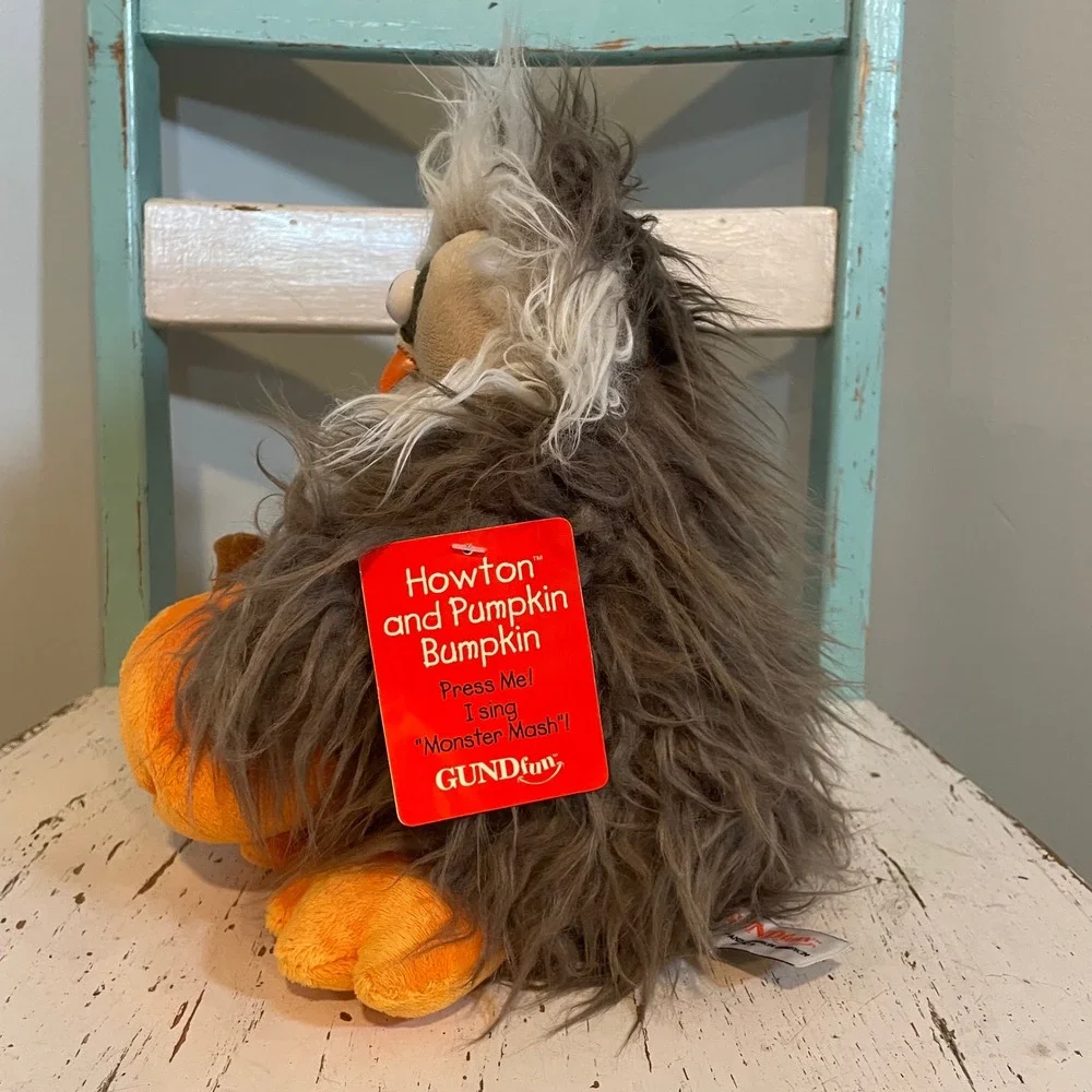 Gund Howton and Pumpkin Bumpkin Musical Halloween Plush Sings Monster Mash 2007‎